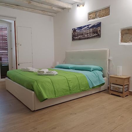 Talia Capo Massimo Apartment ปาแลร์โม ภายนอก รูปภาพ