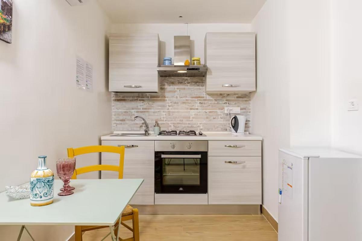 Talia Capo Massimo Apartment ปาแลร์โม ภายนอก รูปภาพ