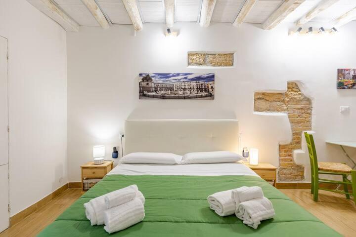 Talia Capo Massimo Apartment ปาแลร์โม ภายนอก รูปภาพ