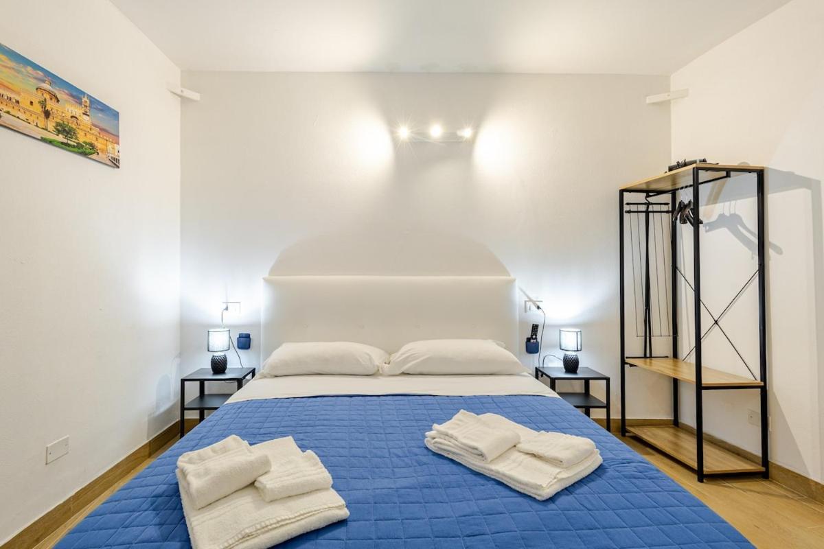 Talia Capo Massimo Apartment ปาแลร์โม ภายนอก รูปภาพ