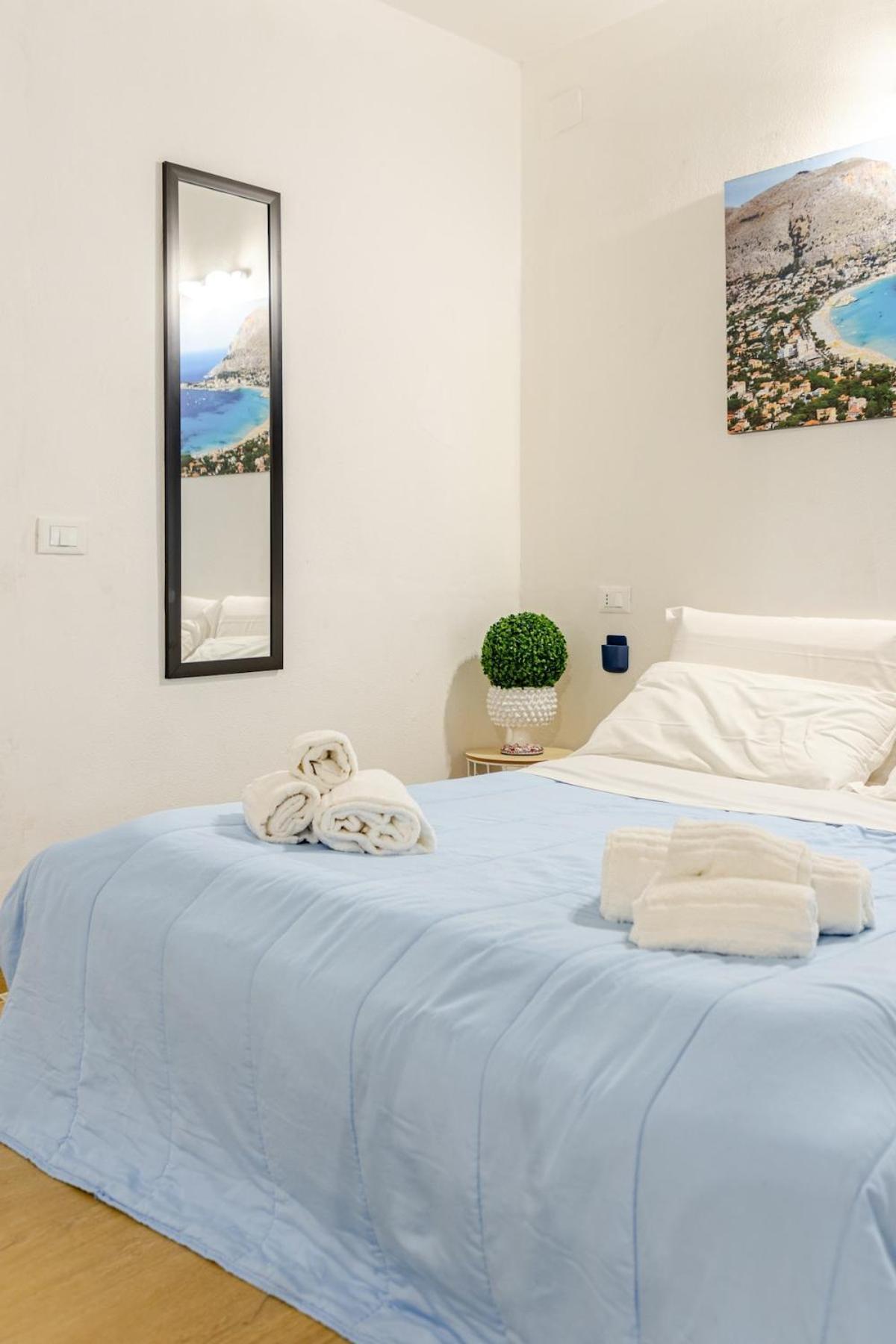 Talia Capo Massimo Apartment ปาแลร์โม ภายนอก รูปภาพ