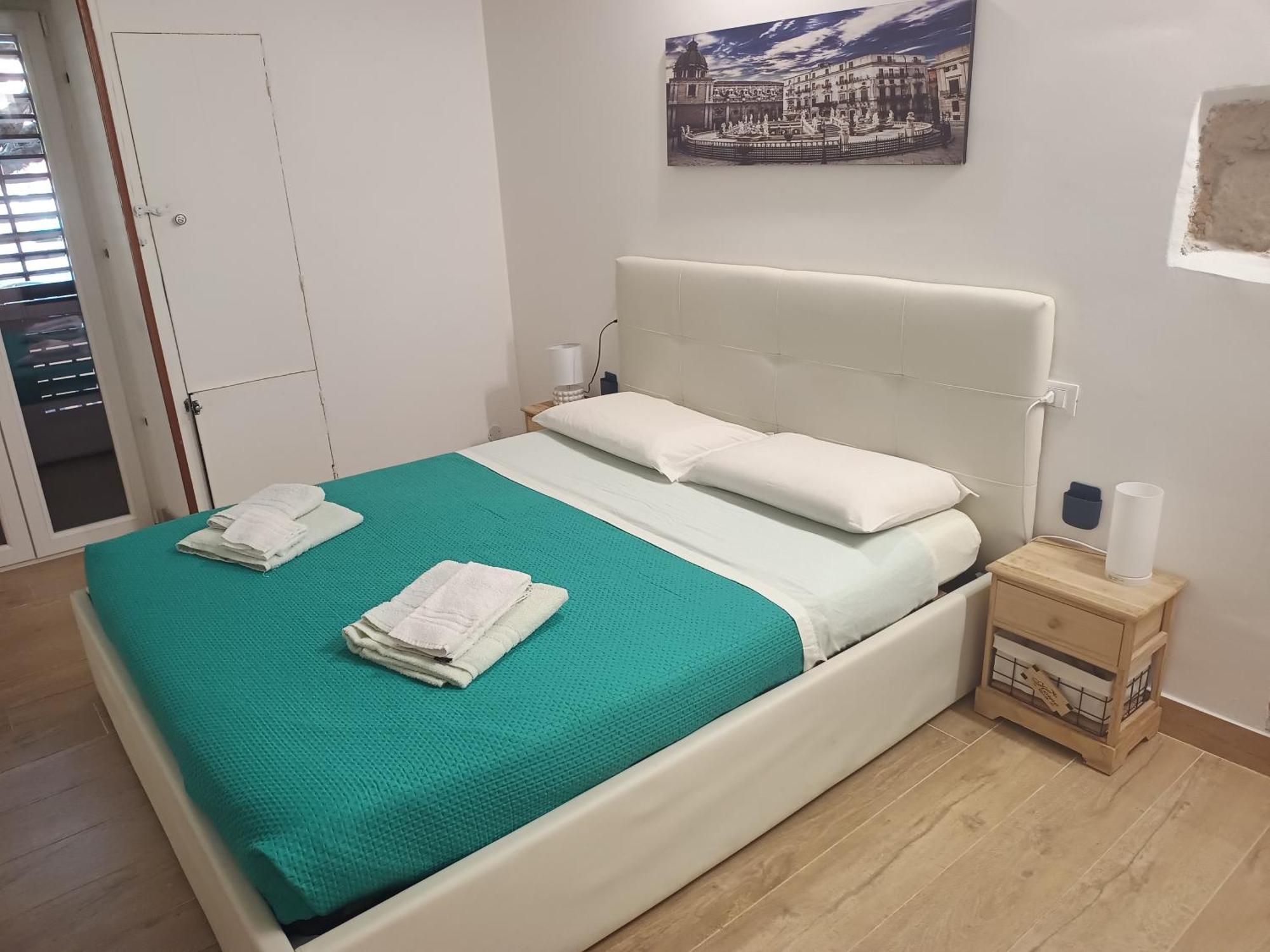 Talia Capo Massimo Apartment ปาแลร์โม ภายนอก รูปภาพ