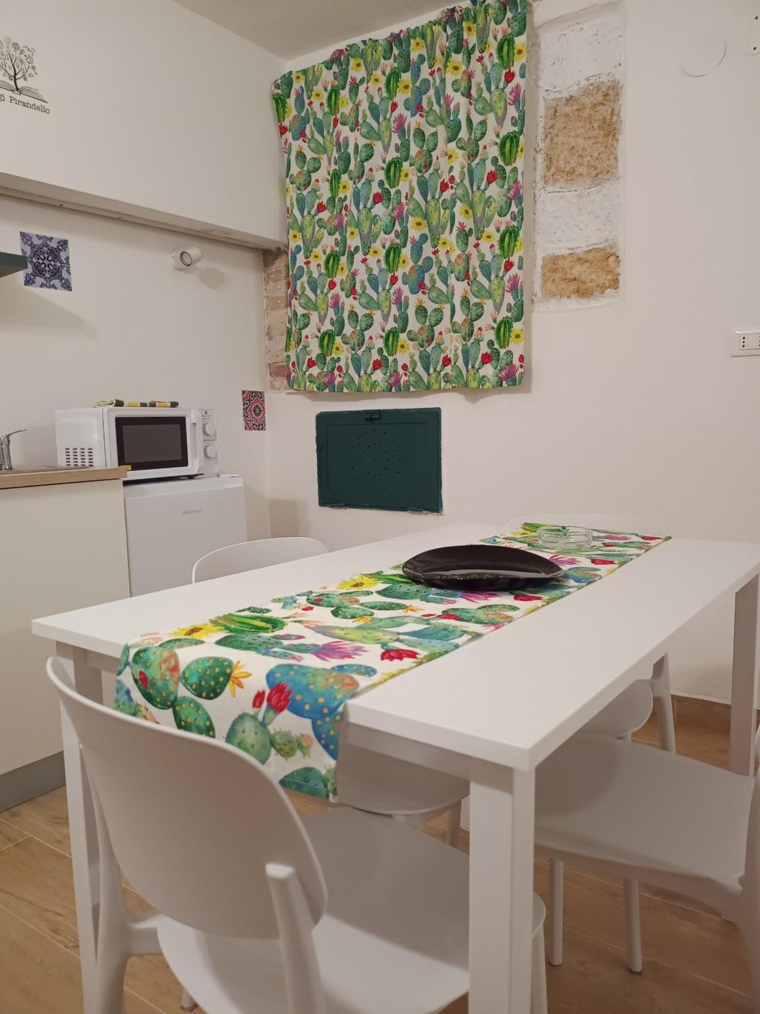 Talia Capo Massimo Apartment ปาแลร์โม ภายนอก รูปภาพ