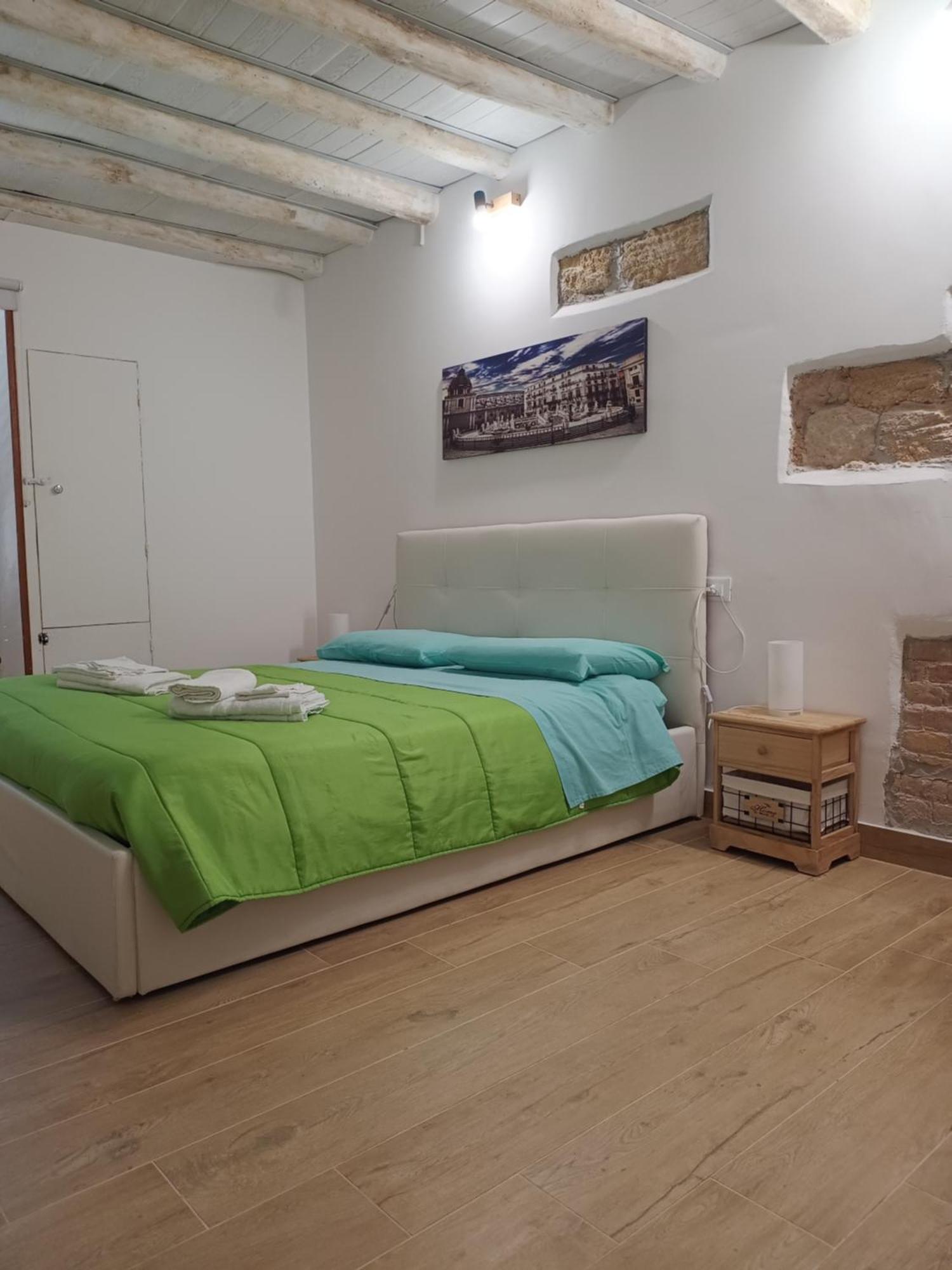 Talia Capo Massimo Apartment ปาแลร์โม ภายนอก รูปภาพ