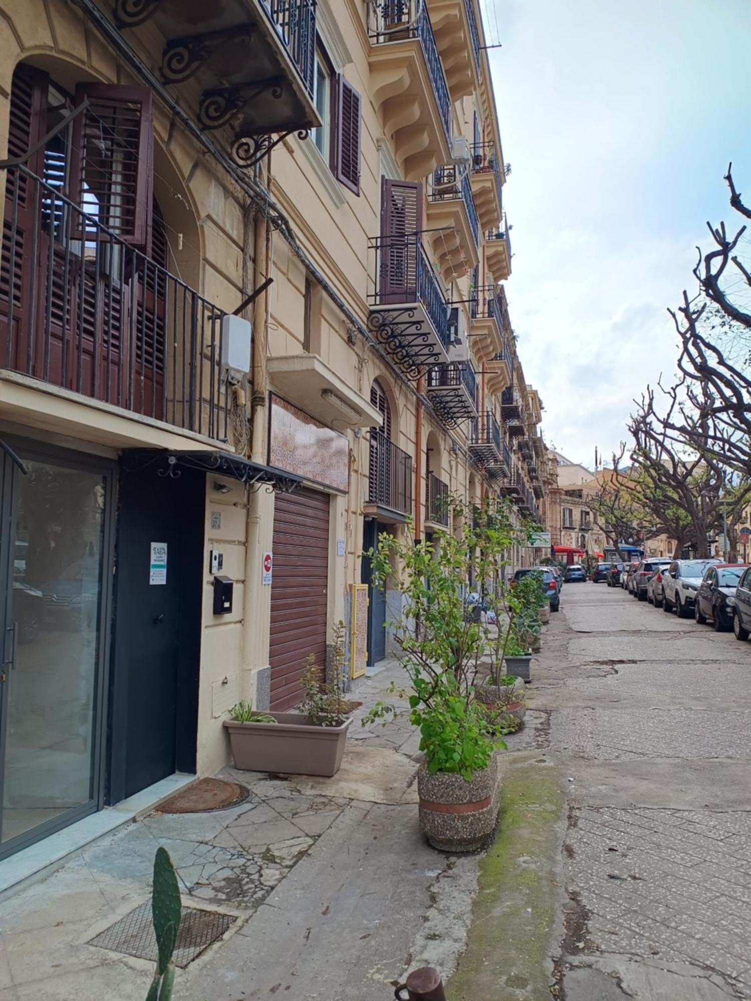 Talia Capo Massimo Apartment ปาแลร์โม ภายนอก รูปภาพ